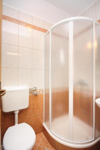 Apartments With A Parking Space Barbat (rab) - 5002