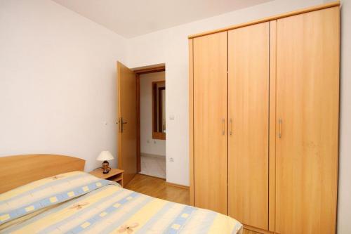 Apartments With A Parking Space Rabac (labin) - 7660