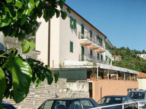 Hostal Twin Room Rabac 3016a