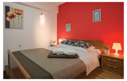 One-bedroom Apartment In Rakovica
