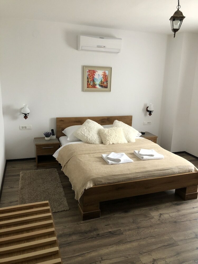 Hostal House Flora