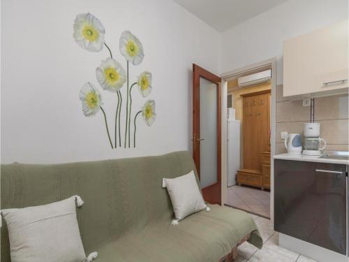 One-bedroom Apartment In Labin