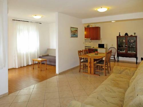 Apartment Elsa (lbn109)