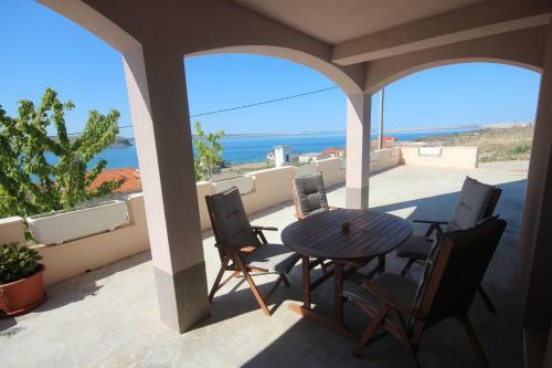 Apartments Njaco
