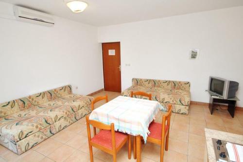 Apartment Rtina - Miletici 3257j