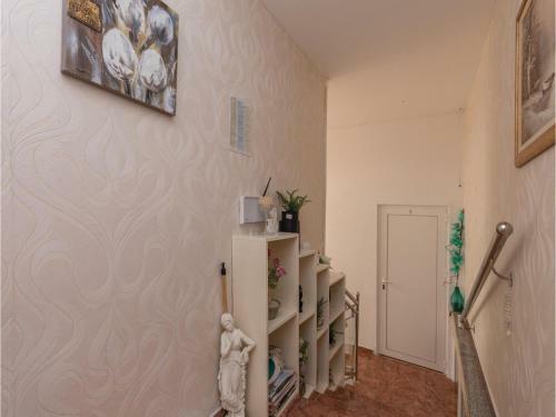 Two-bedroom Apartment In Razanac