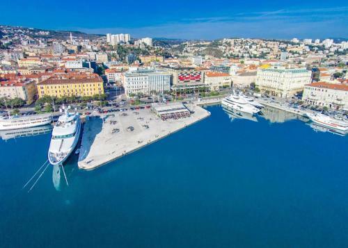 Apartment Rijeka 14294a