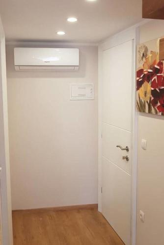 Apartments With Wifi Rijeka - 15901