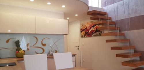 Apartments With Wifi Rijeka - 15901