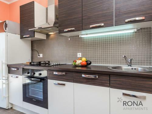 Hostal Rona Apartments Smokva