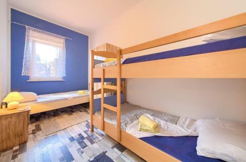 Apartments With A Parking Space Rijeka - 13976