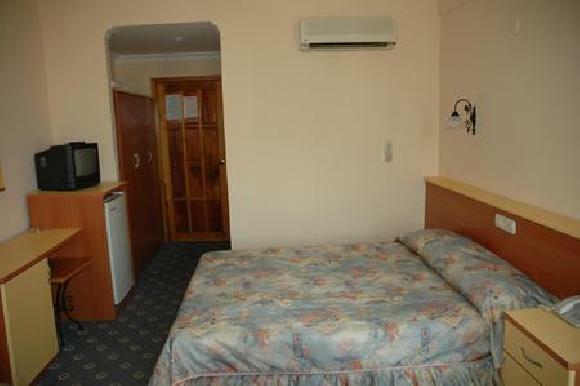 Hotel Kervan Side