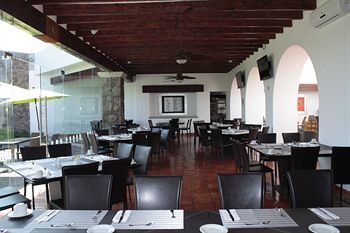 Hotel Villa Mexicana Golf And Equestrian Resort