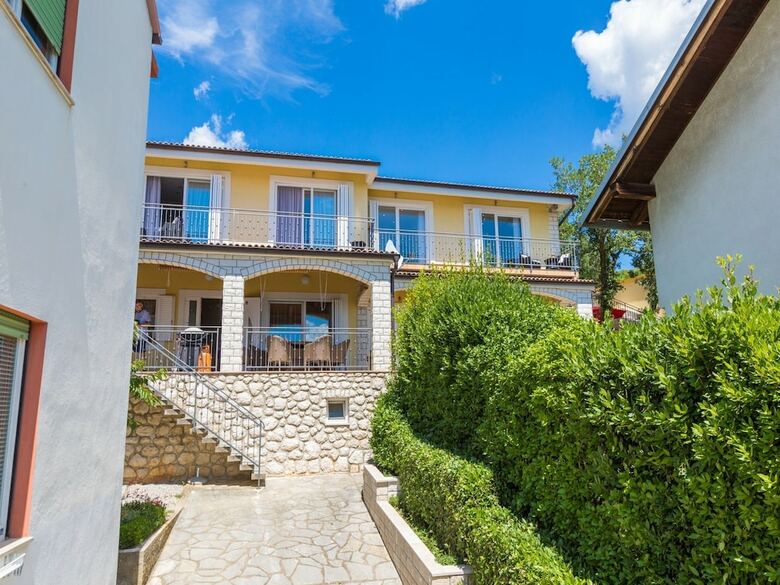 Apartments Franco