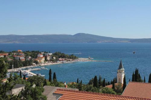 Apartment Selce 2364a