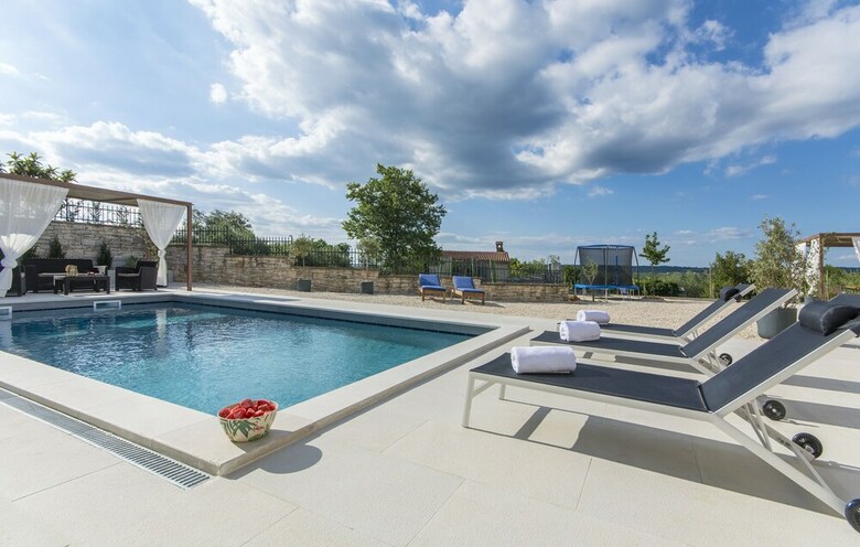 Villa Famiglia
