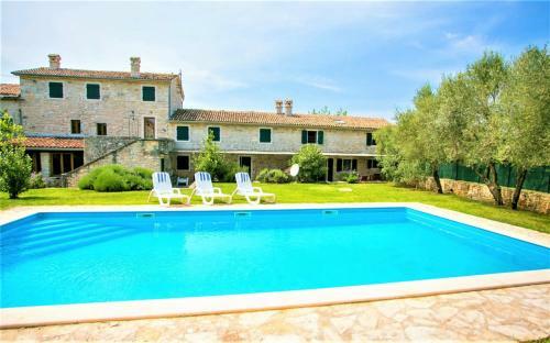 Apartamentos Abortolami With Pool And Garden