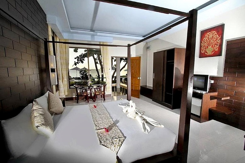 Hotel Amantra Resort & Spa