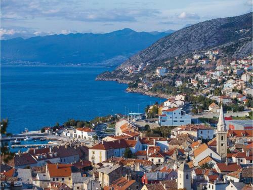 Three-bedroom Apartment In Senj