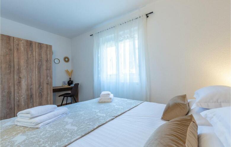 Holiday Home Sestanovac Put Zezevice