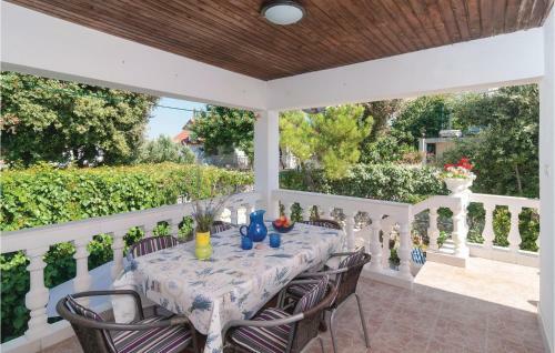 Holiday Home Mala Ostrica I