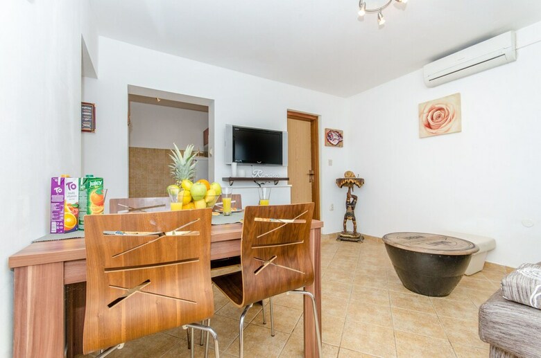 Apartments Otjana