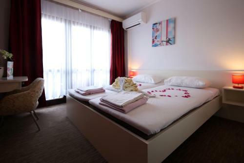 Hostal Guest House Zeba & Riviera