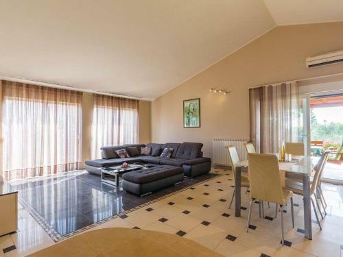 Holiday Home Casa Eduard