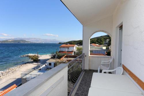 Apartment Slatine 14541d