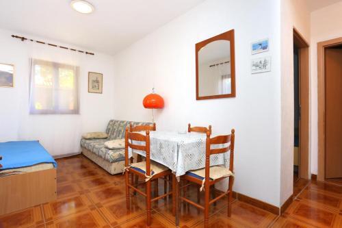 Apartment Slatine 2566b