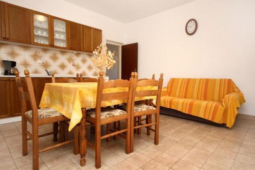 Apartments By The Sea Brna (korcula) - 10057