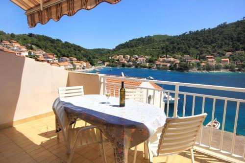 Apartments By The Sea Brna (korcula) - 10057