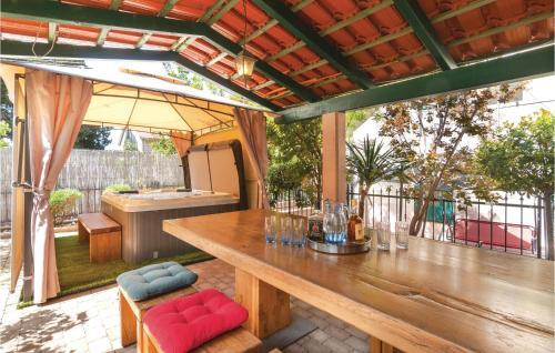 Holiday Home Split XI