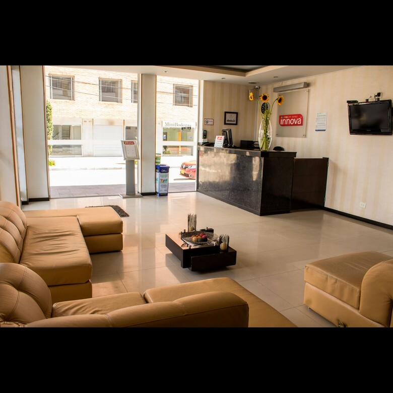 Hotel Innova 68