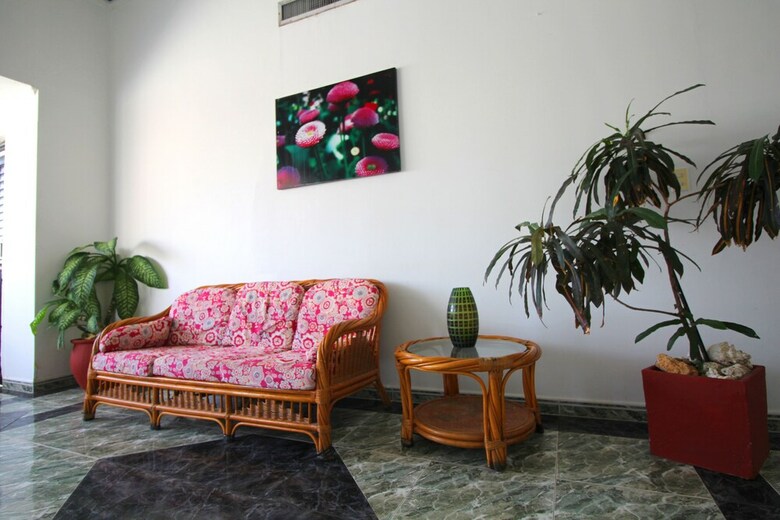 Hotel On Vacation Coral Flower