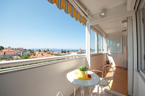 Apartment In Split/split Riviera 7303