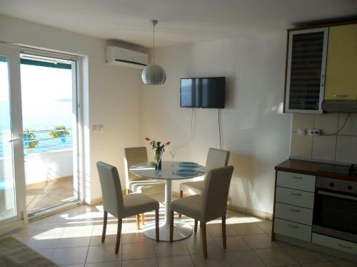 Hostal Apartments & Room Paula