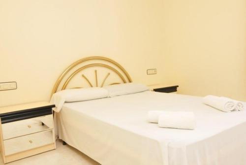 Santa Susanna Villa Sleeps 10 Wifi