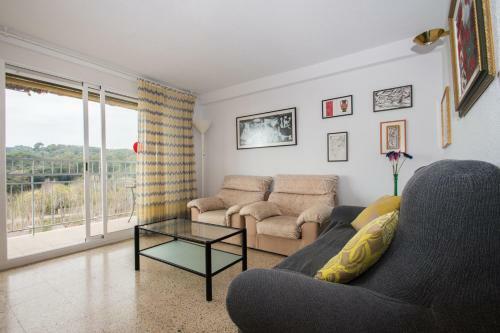Santa Susana Apartment Beach