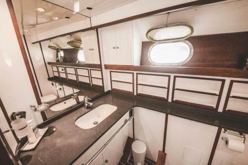 Motor Yacht Boatel