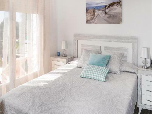 Three-bedroom Holiday Home In Lloret Blau