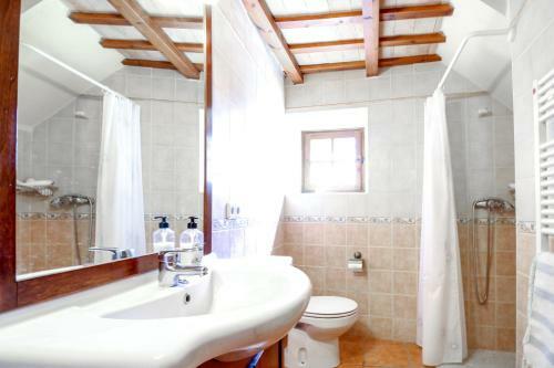 Sistach Rentals Casa Colomers