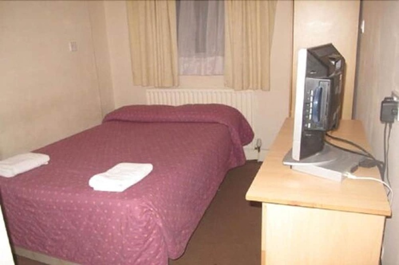 A To Z Hotel
