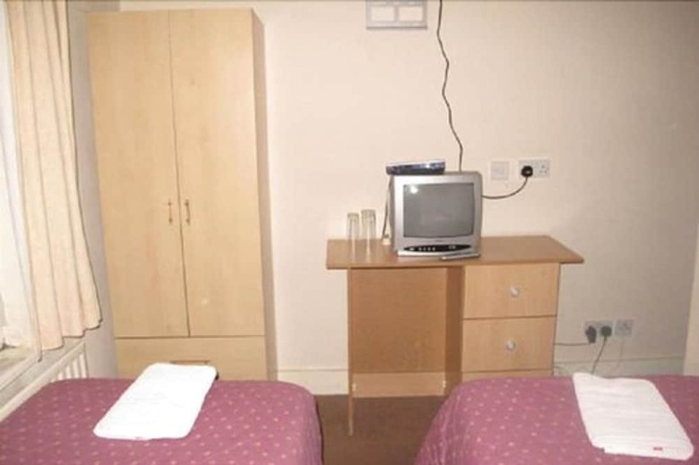 A To Z Hotel