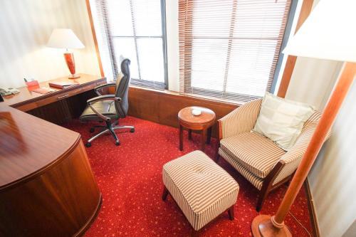 Hotel Redtop