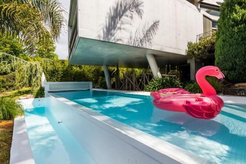 Villa Borobil: Heated Pool, Barbecue & Gardens
