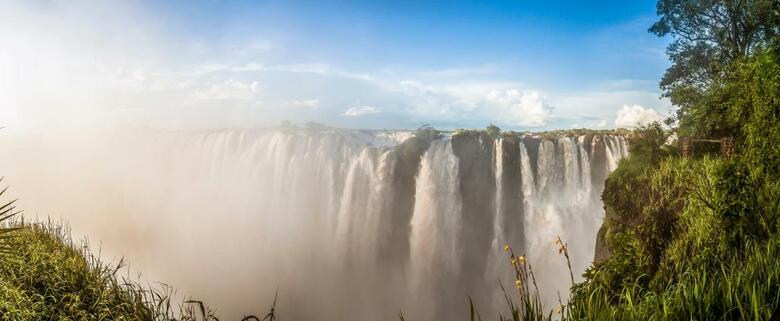 Hotel Avani Victoria Falls Resort