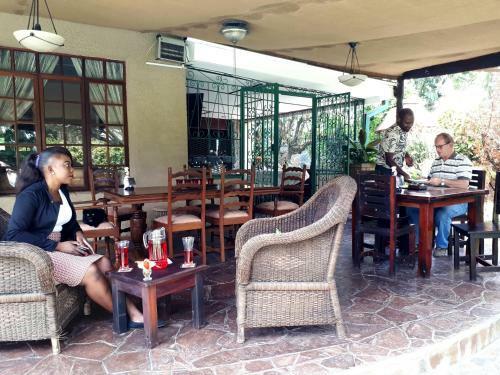 Hostal Cappuccinos Lodge