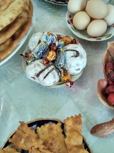 Bed & Breakfast Hotel Sadush Va Asqar