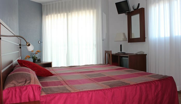 Hotel La Familia Gallo Rojo